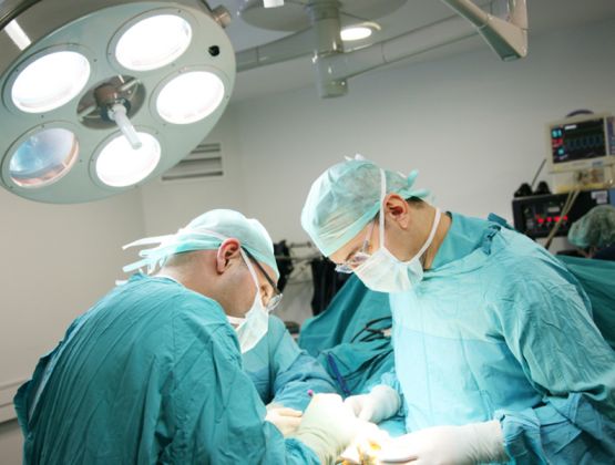 surgeons operating.jpg