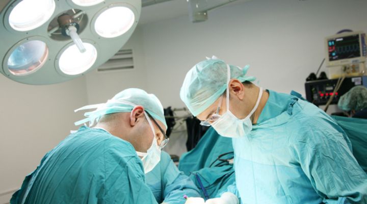 surgeons operating.jpg